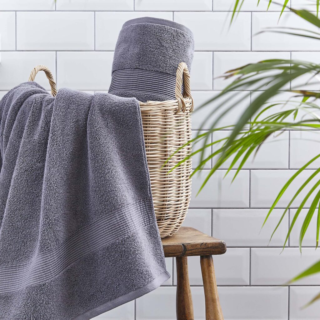 Silentnight Plain Towels - Charcoal